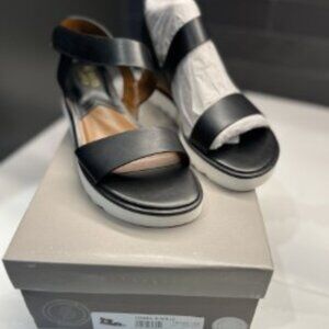 Franco Sarto Black Chiara LE Sandals Size 7.5 Medium